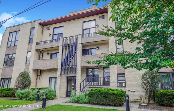 Staten Island, NY 10305,70 Hancock ST