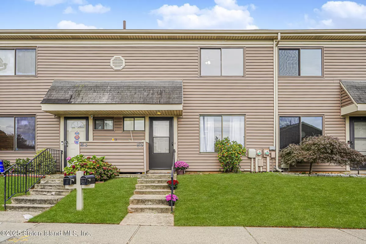 Staten Island, NY 10309,85 Cypress LOOP