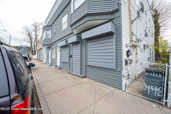 Staten Island, NY 10307,5448 Arthur Kill RD