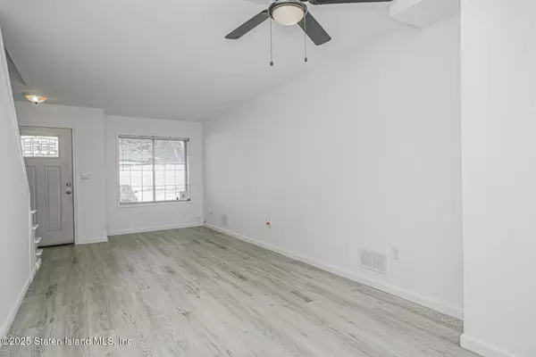 Staten Island, NY 10303,16 Union CT