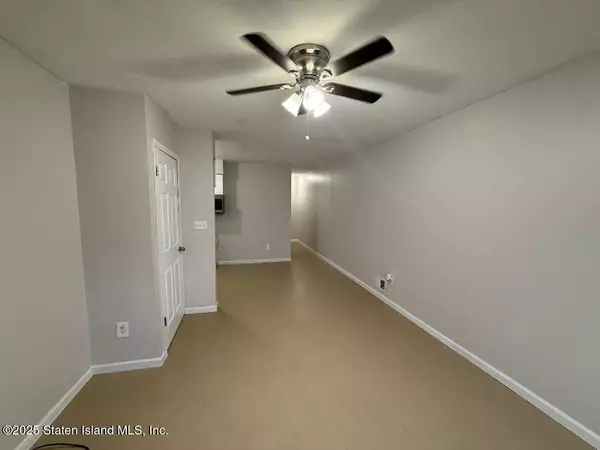 Staten Island, NY 10309,1015 Rathbun AVE