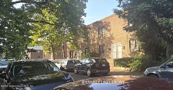 Staten Island, NY 10304,12 Court ST