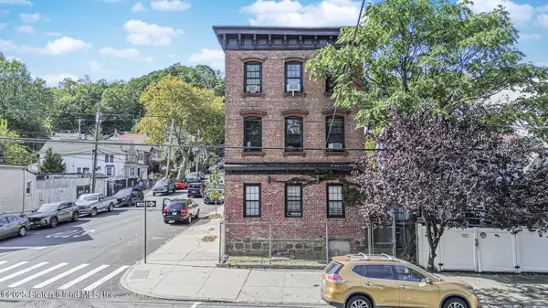 242 Targee ST, Staten Island, NY 10304