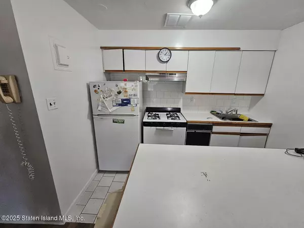 Staten Island, NY 10314,17 Gadsen PL #1h