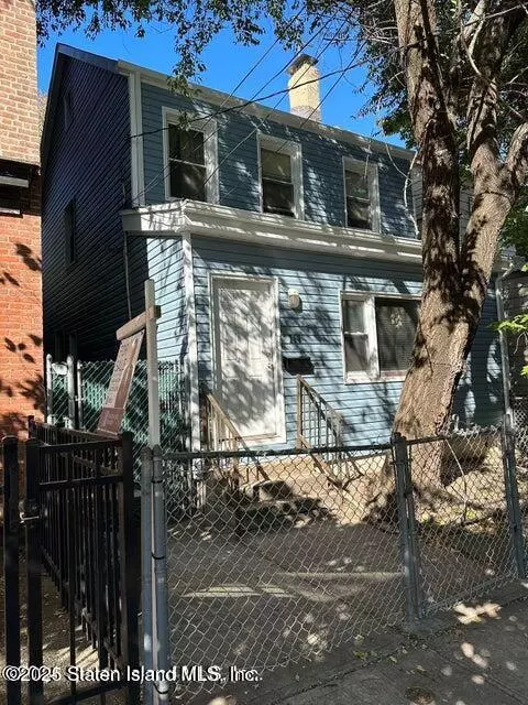 218 Targee ST, Staten Island, NY 10304