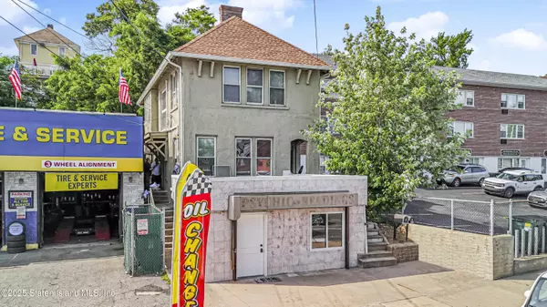 Staten Island, NY 10306,2419 Richmond RD