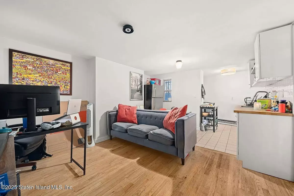 Brooklyn, NY 11205,42 Clermont AVE #1