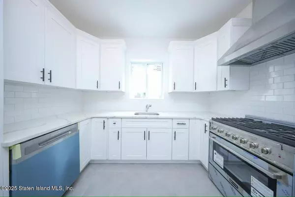 Staten Island, NY 10304,146 Beach ST #1