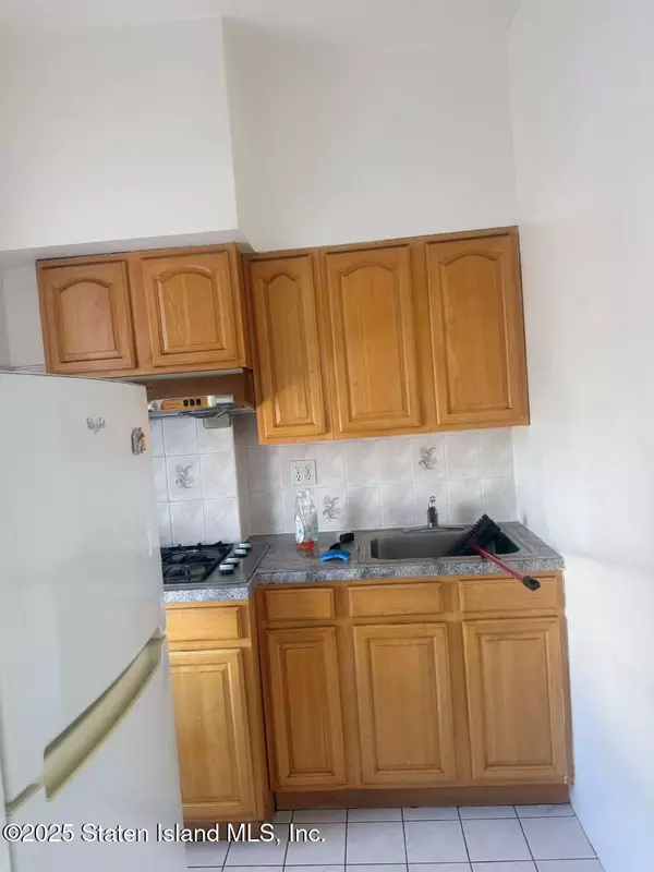 Brooklyn, NY 11209,349 87 ST