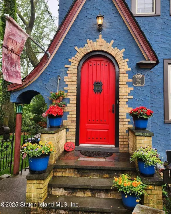 Staten Island, NY 10301,54 City BLVD