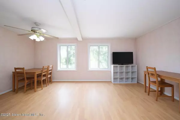 Staten Island, NY 10312,78 Emily LN