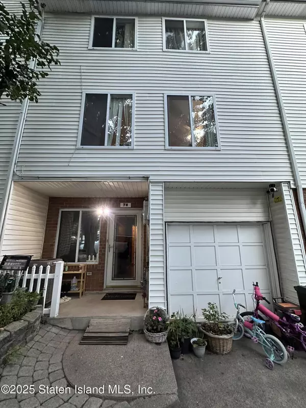 Staten Island, NY 10312,78 Emily LN
