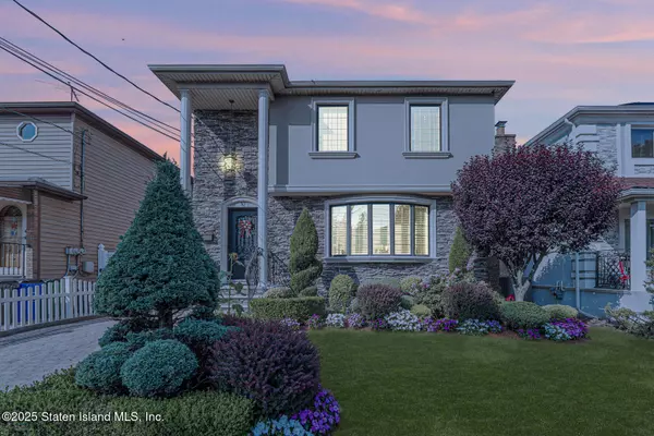 Staten Island, NY 10306,27 Beach AVE
