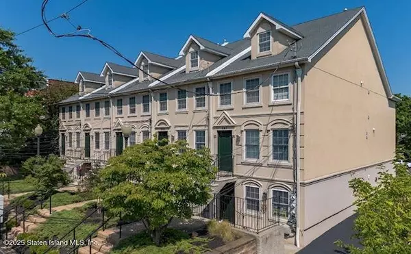 Staten Island, NY 10305,645 Tompkins AVE #2