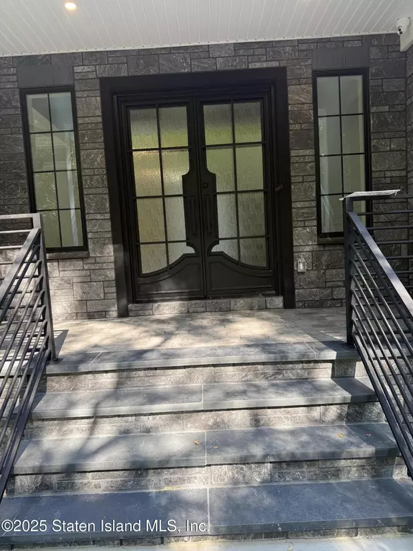 Staten Island, NY 10312,171 Androvette AVE