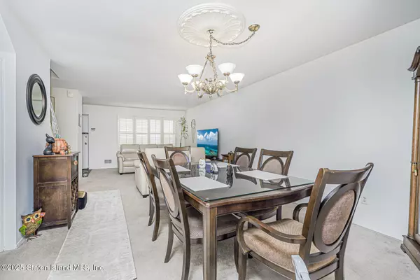 Staten Island, NY 10314,463 Windham LOOP