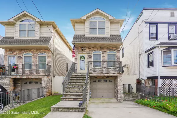 152 Burke Ave, Staten Island, NY 10314