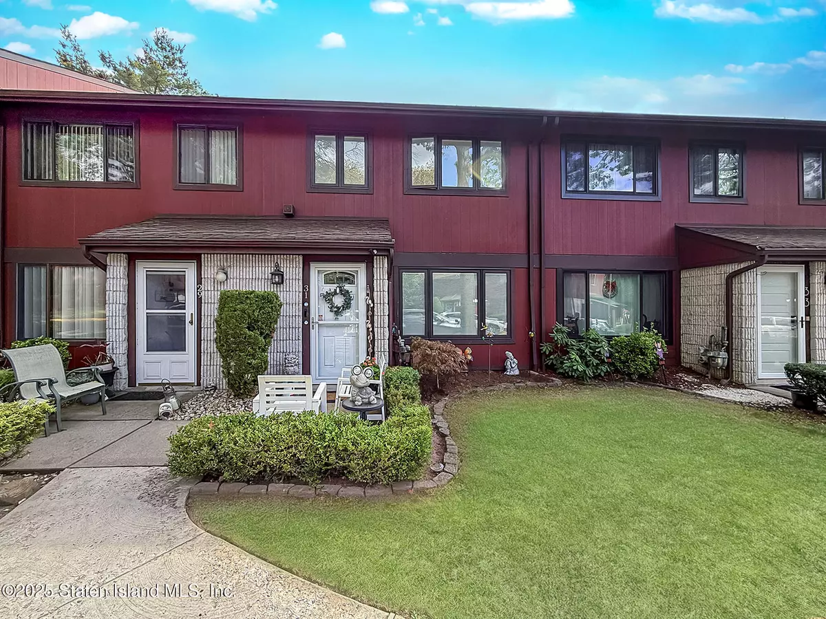 Staten Island, NY 10314,31 Pierpont PL