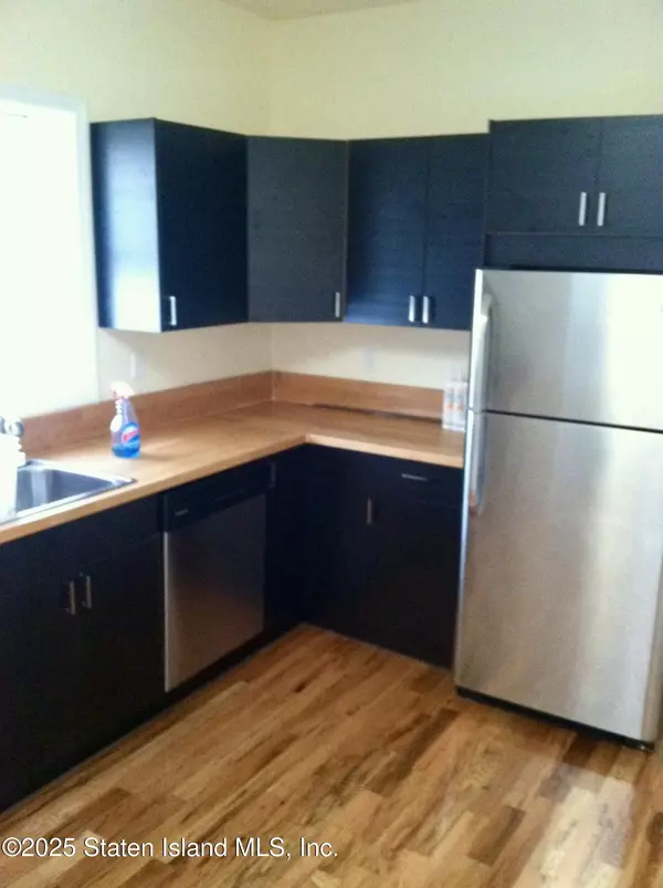 Staten Island, NY 10306,508 Midland AVE