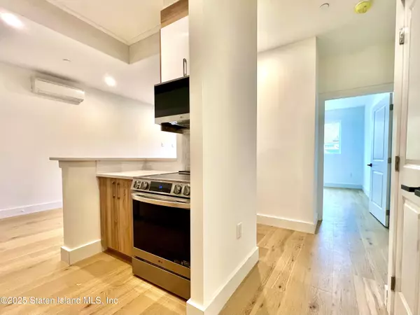 Staten Island, NY 10308,3865 Amboy RD #3d