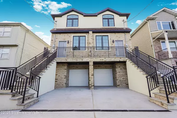 64 Hempstead AVE, Staten Island, NY 10306