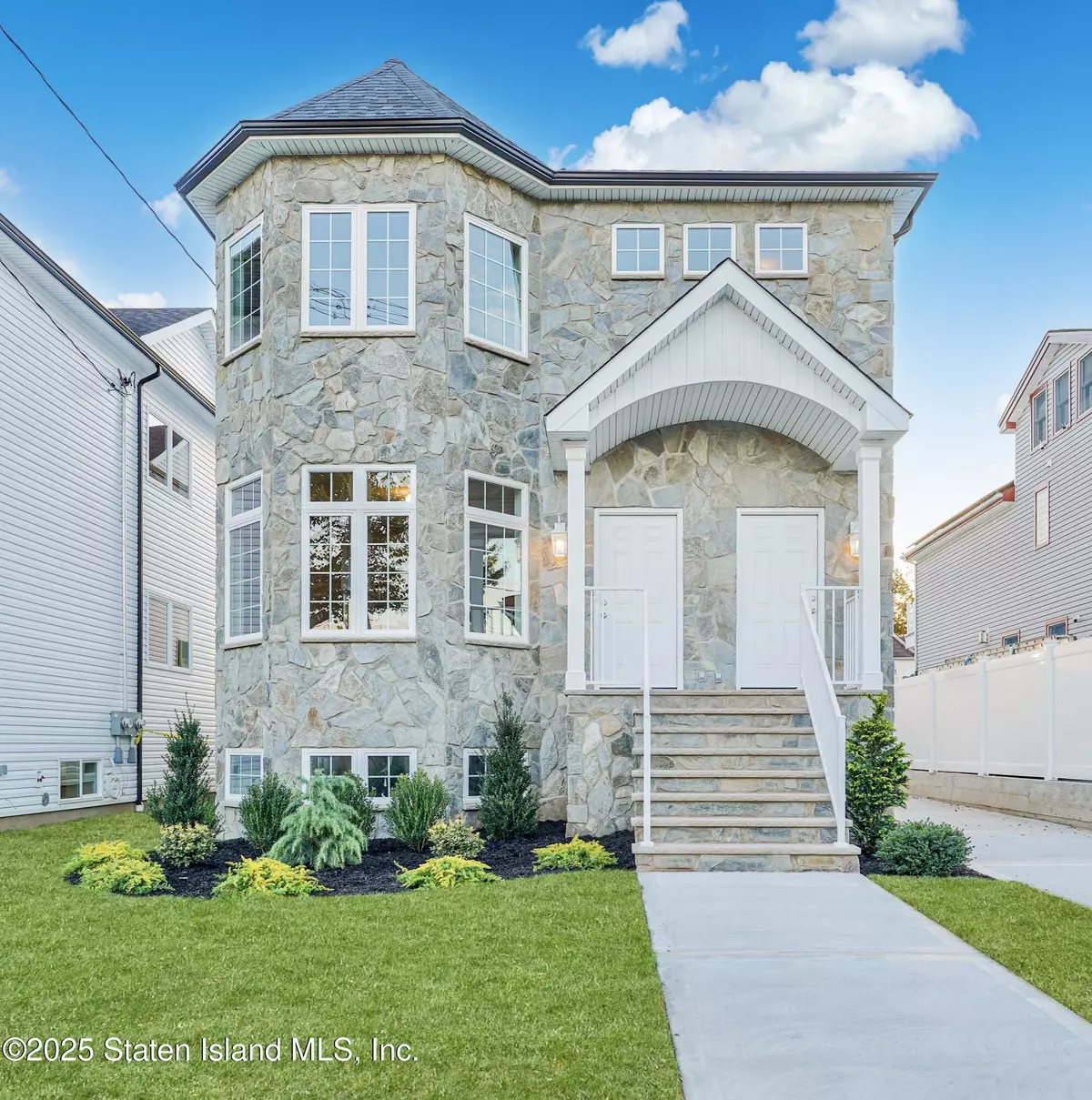 Staten Island, NY 10308,28 Waterside Pkwy