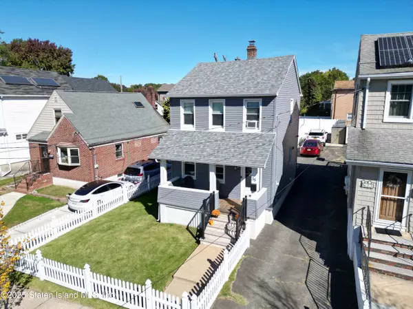 35 Melrose AVE, Staten Island, NY 10301
