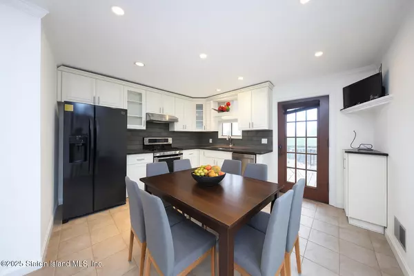 Staten Island, NY 10314,140 Lander AVE