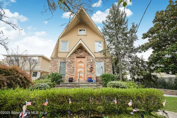 44 Zephyr AVE, Staten Island, NY 10312