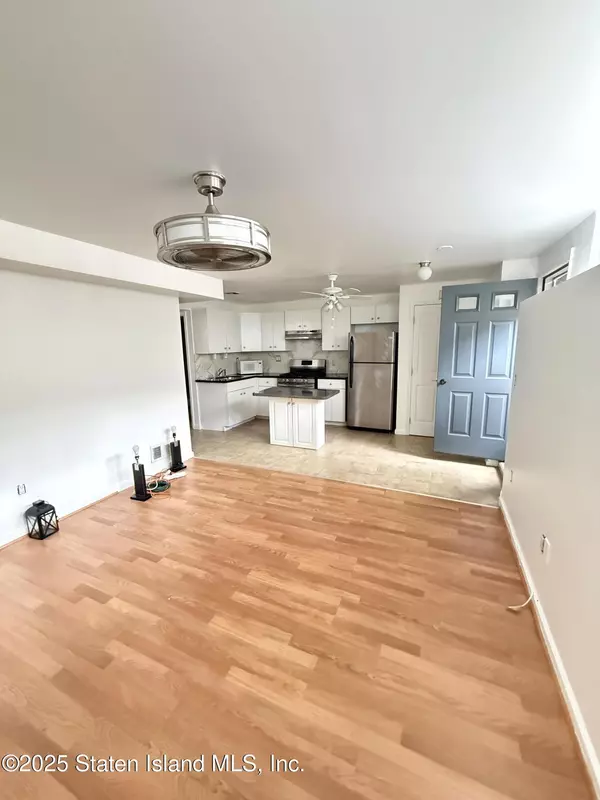 399 Sleight AVE #1b, Staten Island, NY 10307