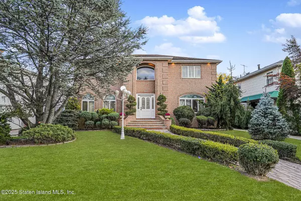 4826 Hylan BLVD, Staten Island, NY 10312