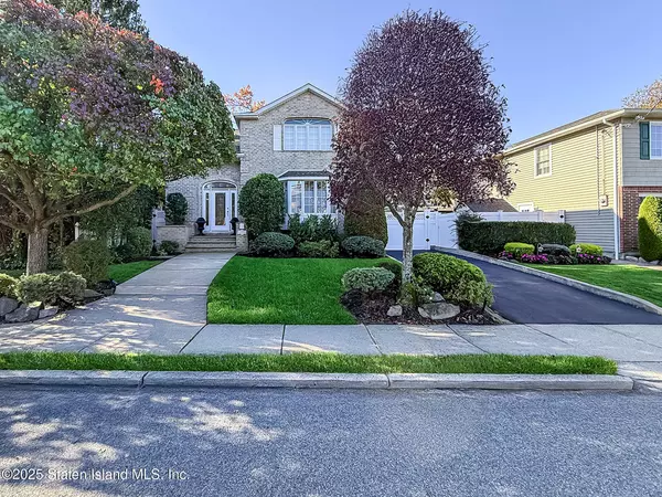 Staten Island, NY 10306,312 Barbara ST