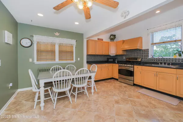 Staten Island, NY 10307,147 Wood AVE