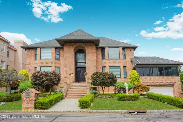 Staten Island, NY 10301,5 Nicolosi DR