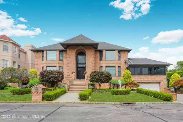 Staten Island, NY 10301,5 Nicolosi DR