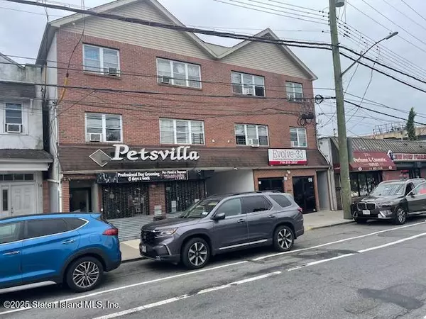 Staten Island, NY 10306,56-58 New Dorp Plaza