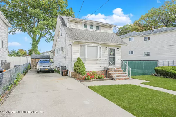 Staten Island, NY 10312,537 Annadale RD