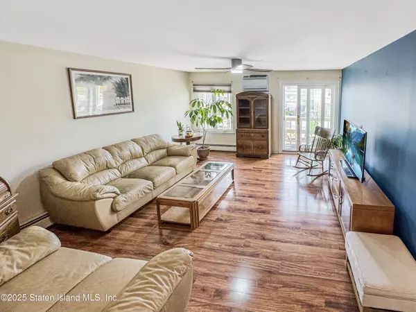 Staten Island, NY 10314,225 Wellbrook AVE