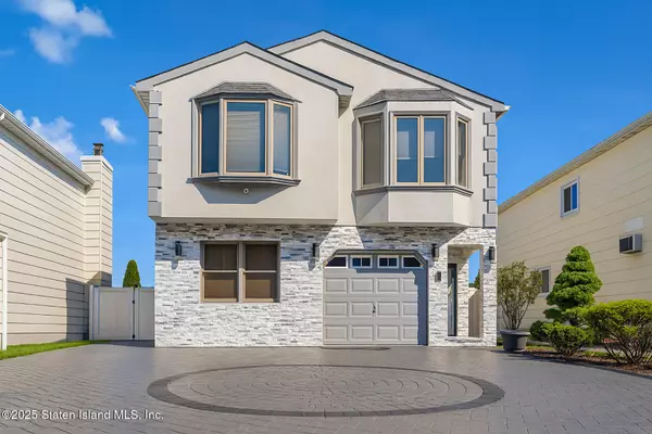 Staten Island, NY 10312,242 Rathbun AVE