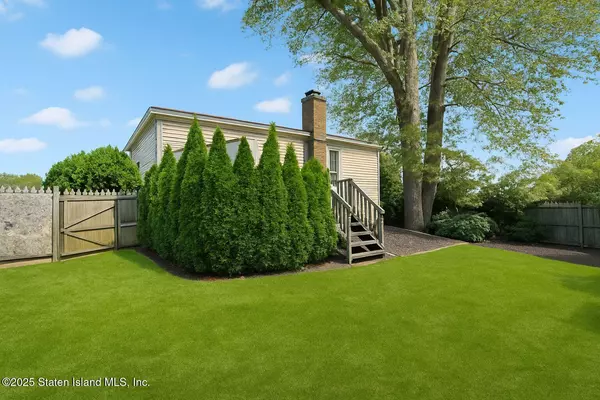 Staten Island, NY 10312,473 Arden AVE