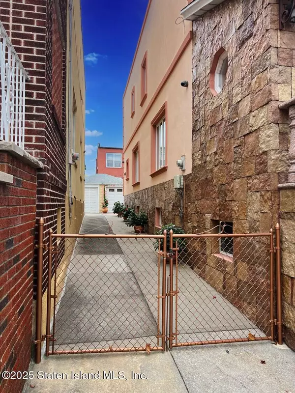 Brooklyn, NY 11228,1251 80th ST