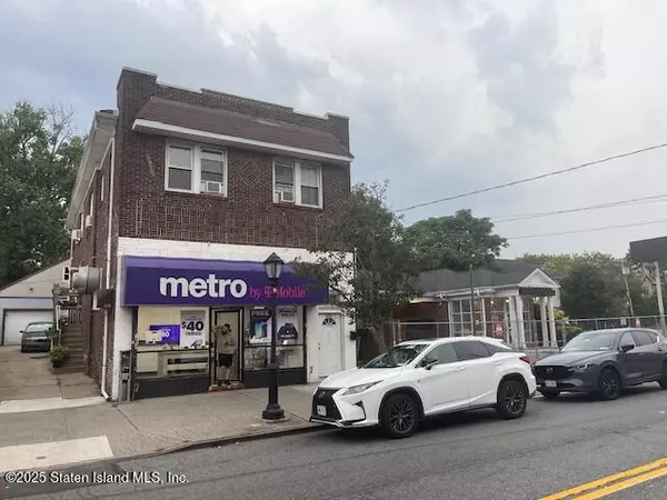 Staten Island, NY 10306,268 New Dorp LN