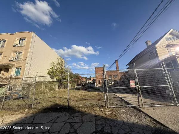 Staten Island, NY 10302,160 Port Richmond AVE