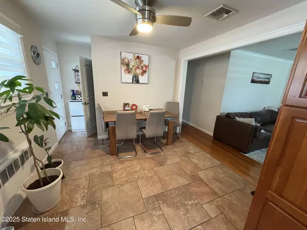 Staten Island, NY 10304,169 Atlantic AVE