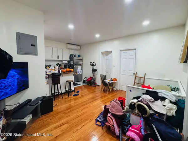 Brooklyn, NY 11209,328 91st ST