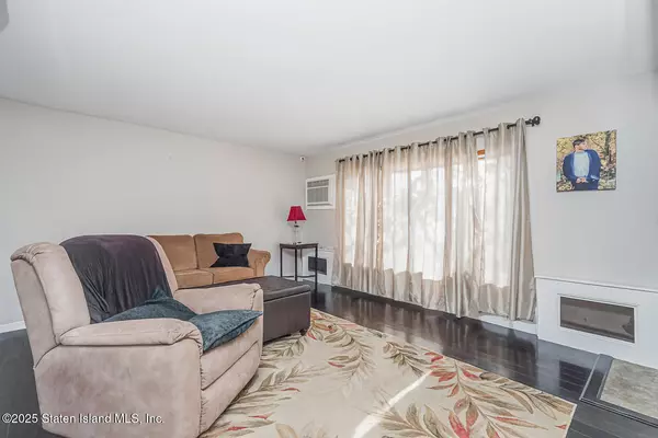 Staten Island, NY 10314,131 Lander AVE