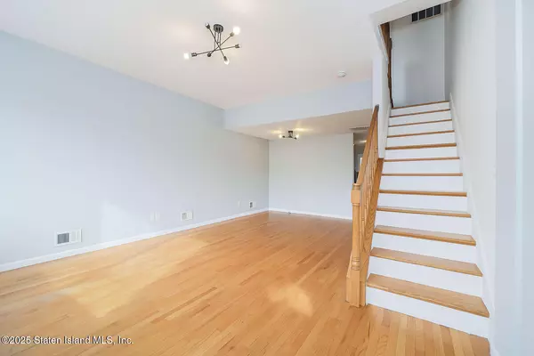 Staten Island, NY 10314,631 Goethals RD N