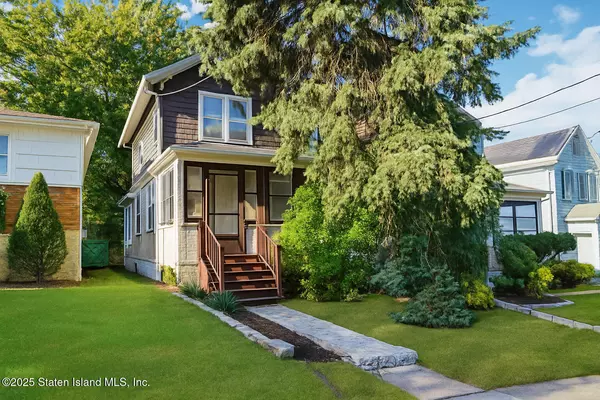 200 Barnard AVE, Staten Island, NY 10307