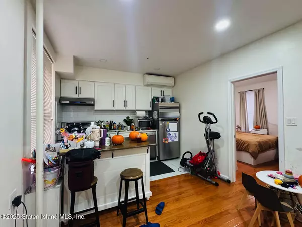 Brooklyn, NY 11209,328 91 ST