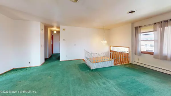 Staten Island, NY 10304,1039 Richmond RD